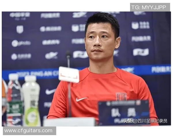 足球明星齐聚成都展开训练交流 助力四川足球发展再攀新高